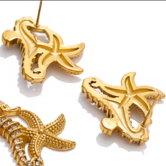 Seahorse Starfish Crystal 18K Gold Stainless Steel Waterproof Earrings - Picture 6 of 11